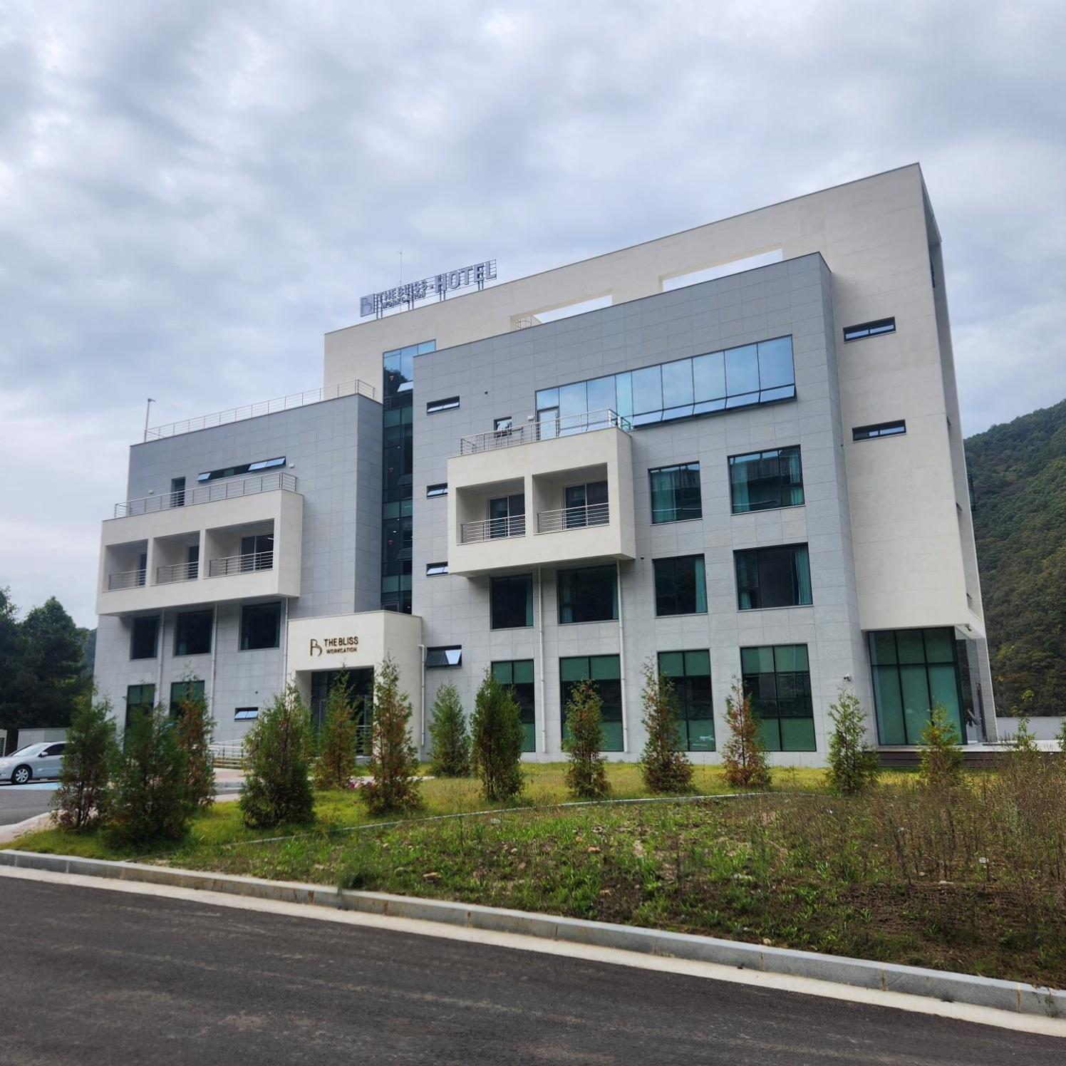 The Bliss Workation Hotel Yeongwol Exterior photo